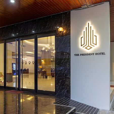 The President Hotel At Chokchai 4 Banguecoque Exterior foto