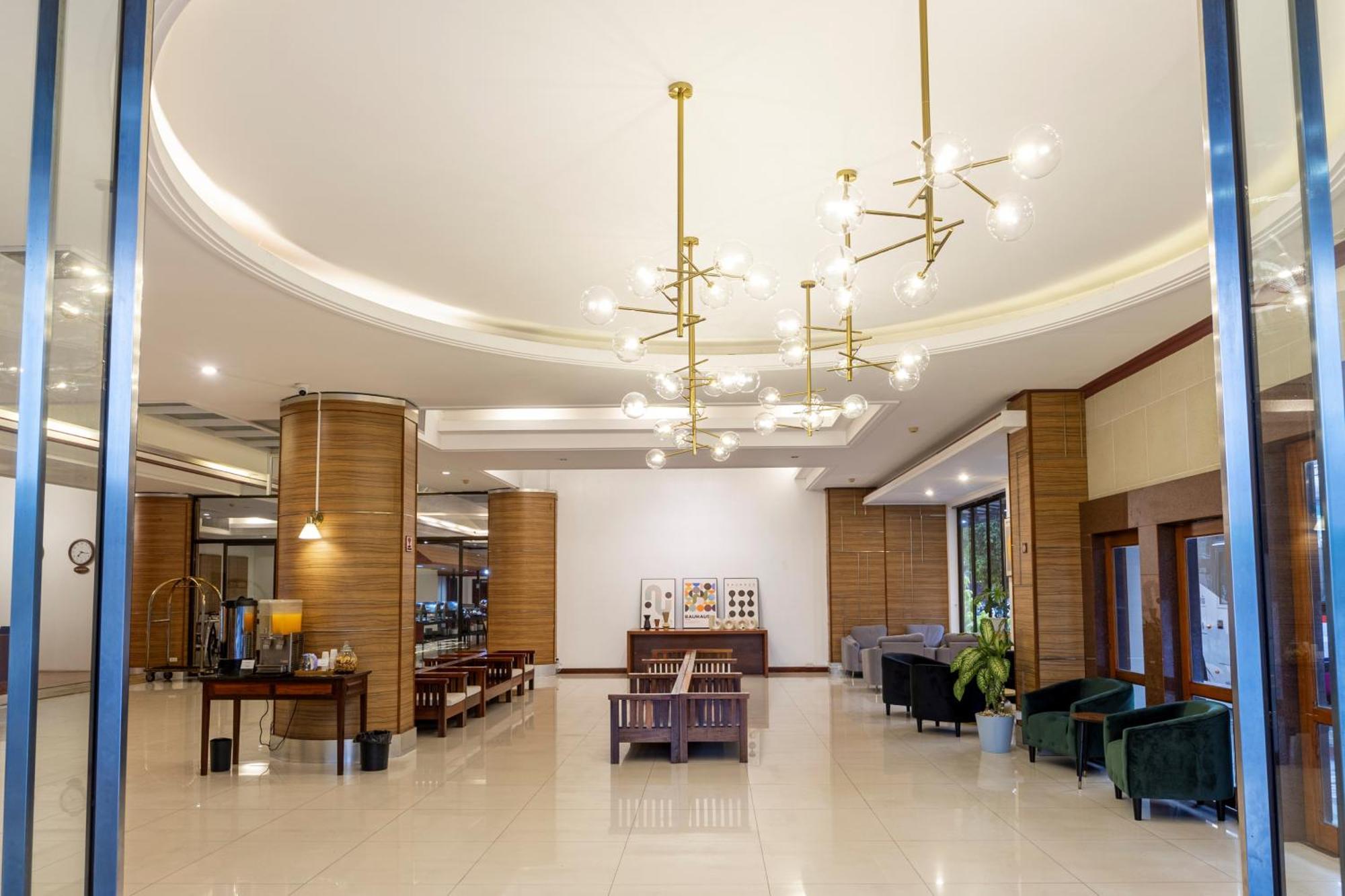 The President Hotel At Chokchai 4 Banguecoque Exterior foto