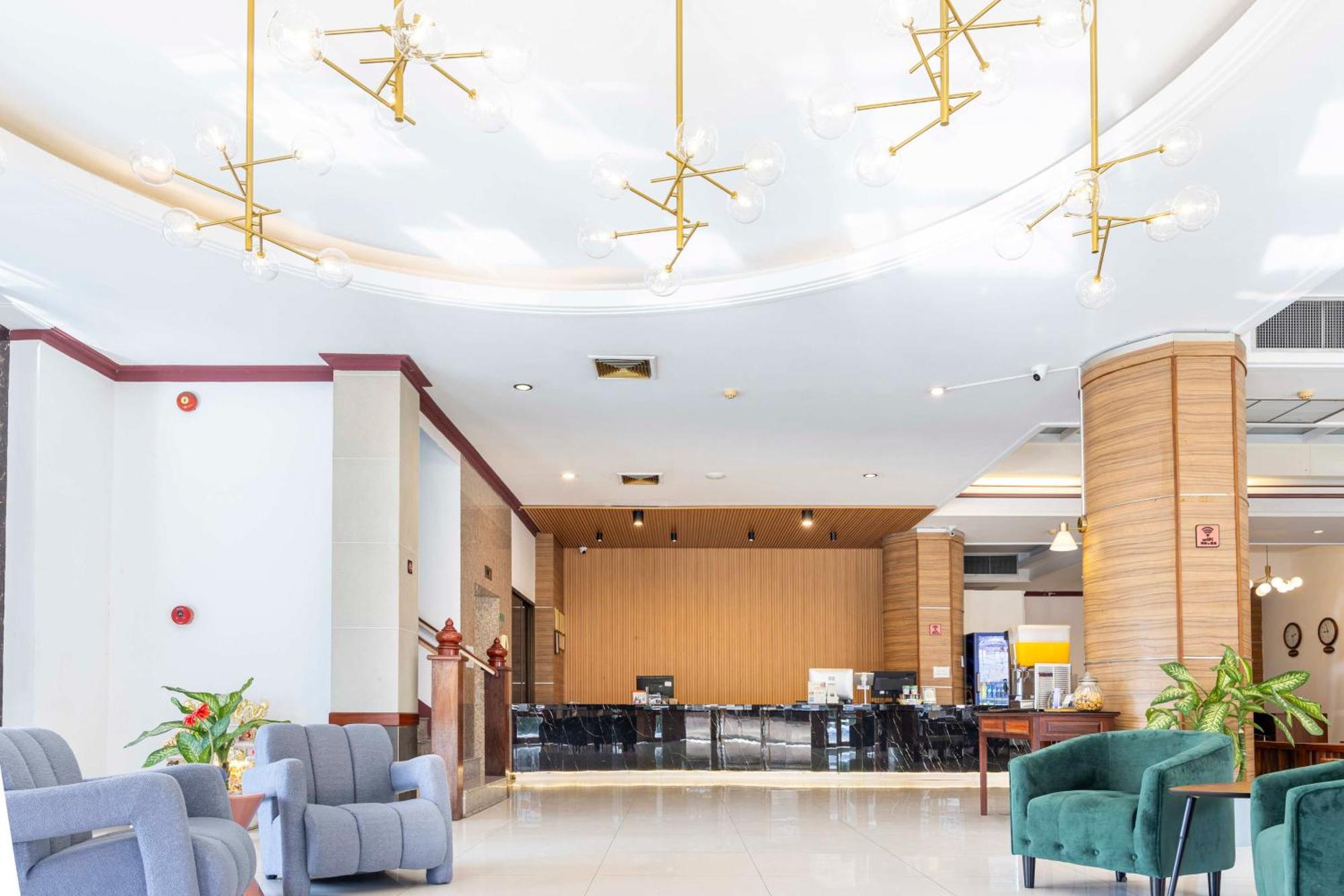 The President Hotel At Chokchai 4 Banguecoque Exterior foto