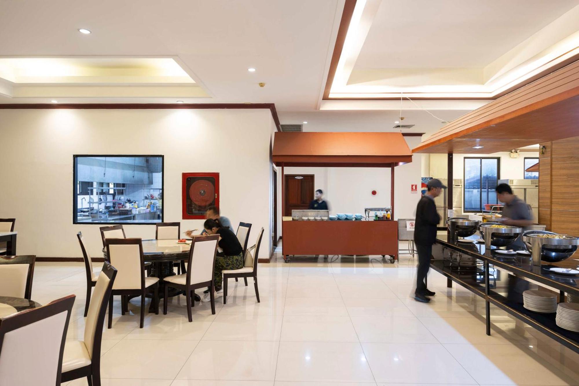 The President Hotel At Chokchai 4 Banguecoque Exterior foto